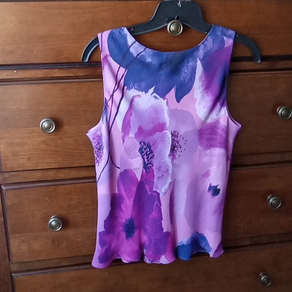 Top - Picture 3 of 6